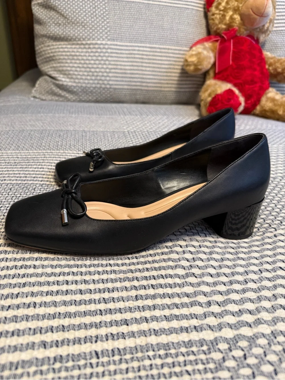 Franco Sarto Classic Black Women's Square-Toe Bow Pumps